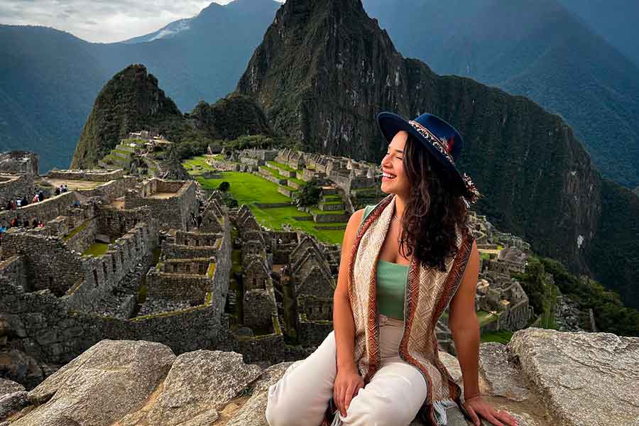Lee más sobre el artículo 07 Días Lima, Paracas, Ica, Machu Picchu, Montaña de Arcoíris y Cusco