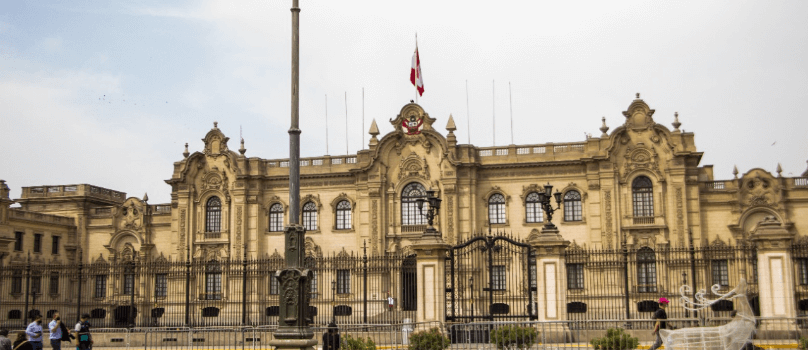free walking tour lima plaza san martín